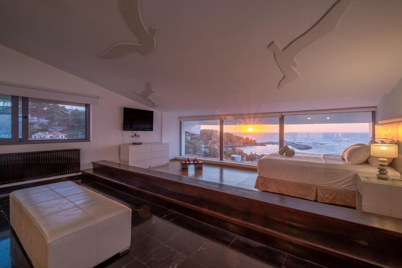 Icarus Luxury Beachfront Villa Gialiskari  エクステリア 写真