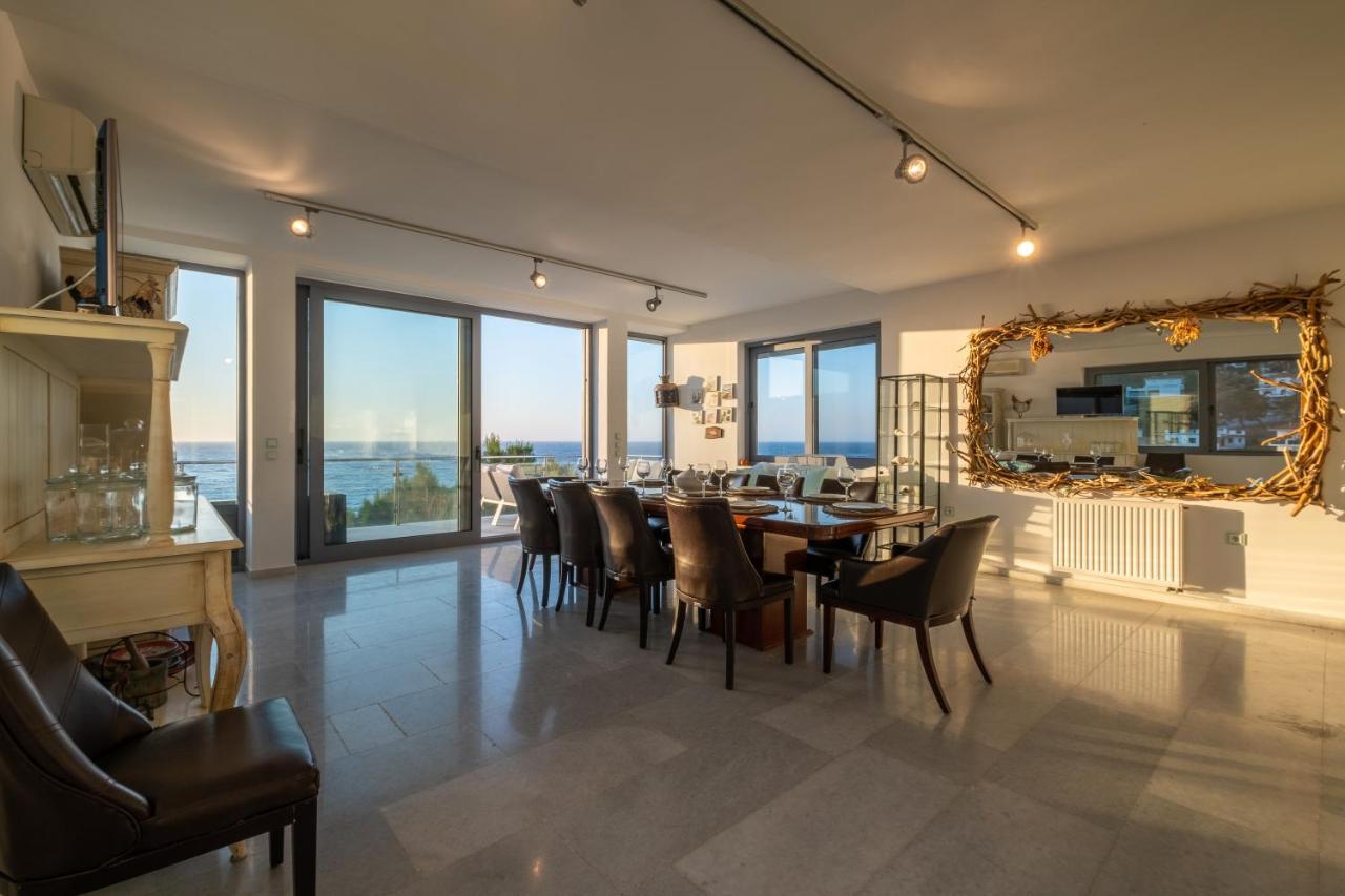 Icarus Luxury Beachfront Villa Gialiskari  エクステリア 写真