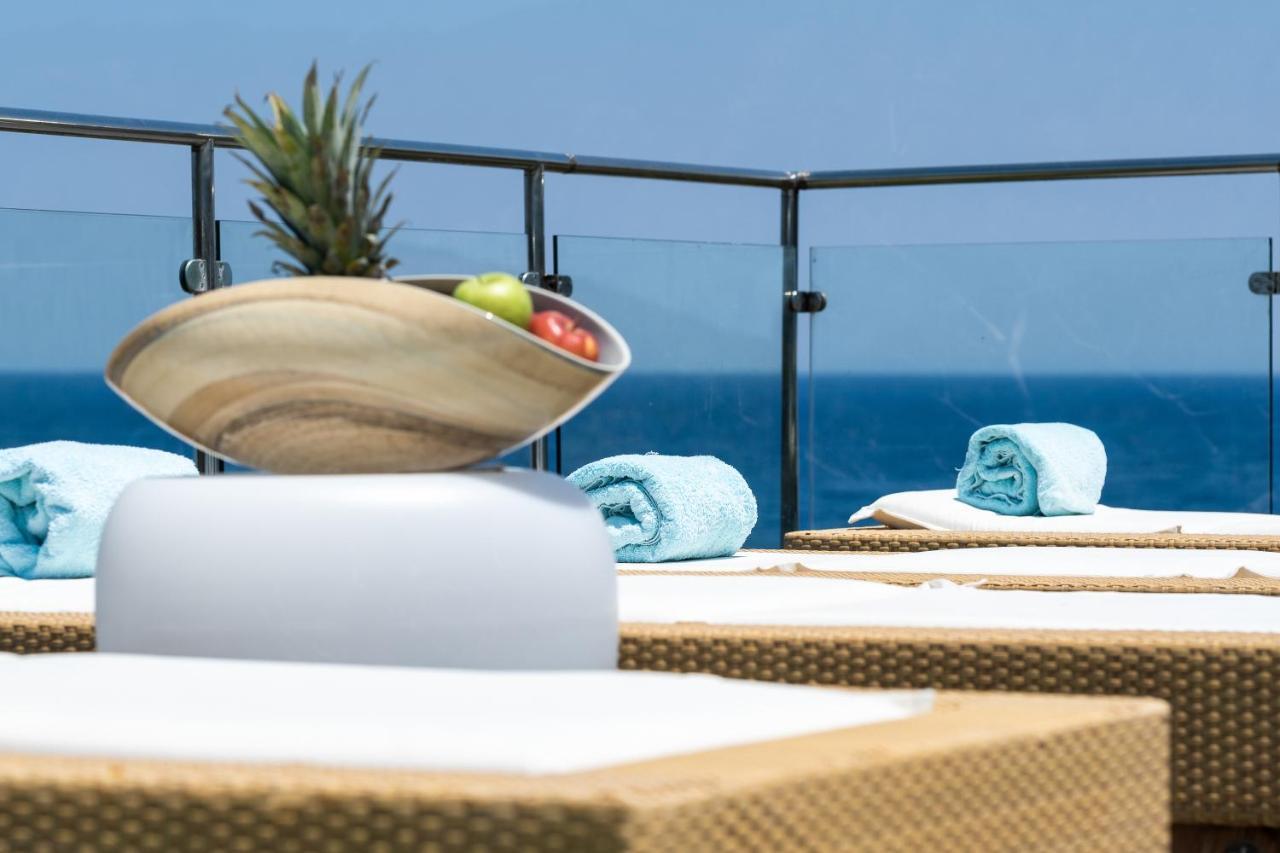 Icarus Luxury Beachfront Villa Gialiskari  エクステリア 写真
